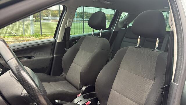 Peugeot 207 SW 1.6 VTi XS