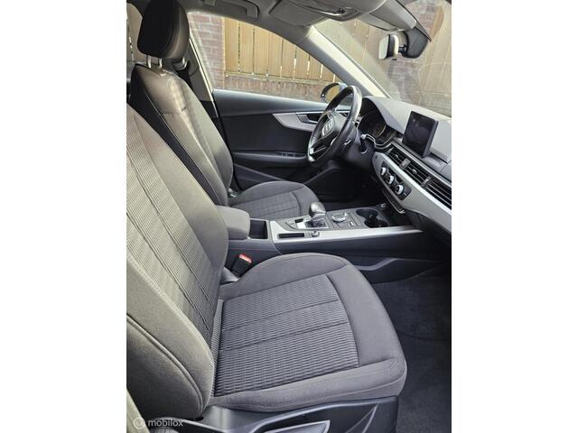 Audi A4 Avant 35 TDI Sport S line black edition