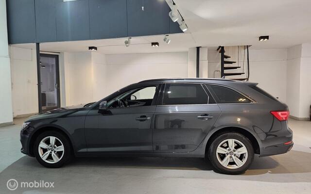 Audi A4 Avant 35 TDI Sport S line black edition