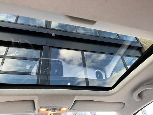 Volkswagen UP 1.0 high up White, Panodak, Navi, Pdc