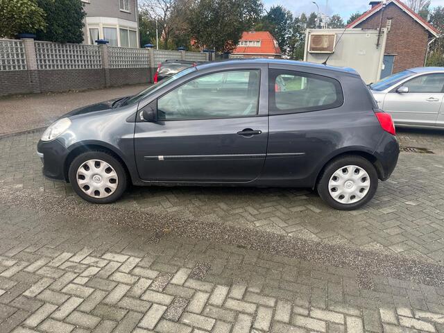 Renault Clio 1.2-16V Special Line airco cv