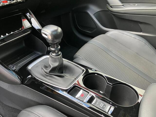 Peugeot 208 1.2 PureTech GT-Line incl BOVAG garantie en aflveringsbeurt