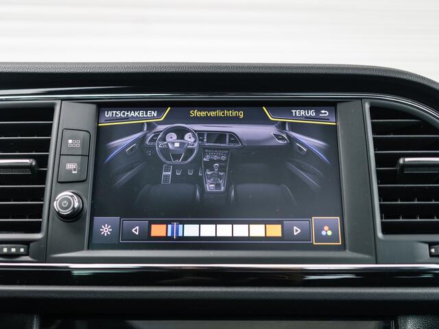 Seat Leon ST 2.0 TSI CUPRA 300 4DRIVE PANO CAMERA SEATSOUND