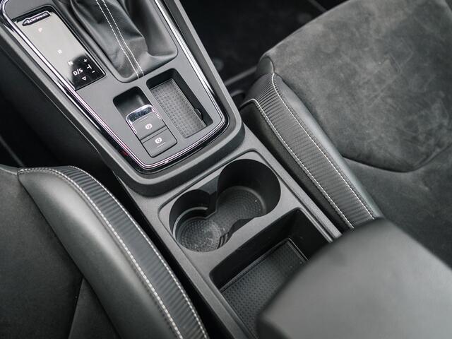 Seat Leon ST 2.0 TSI CUPRA 300 4DRIVE PANO CAMERA SEATSOUND