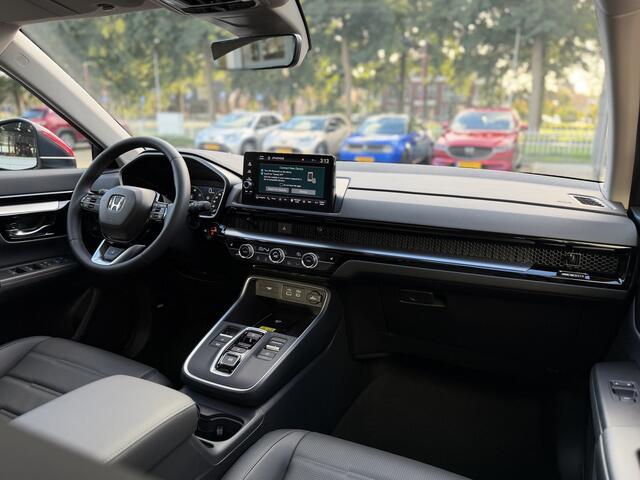 Honda CR-V 2.0 e:HEV Elegance � 2.000,- KORTING Dodehoekdetectie, Parkeersensoren, Lederen bekleding, Panoramadak