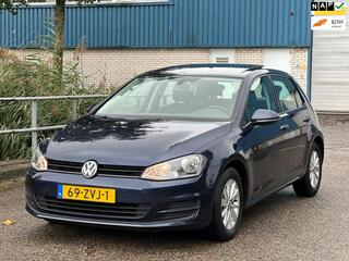 Volkswagen Golf VII
