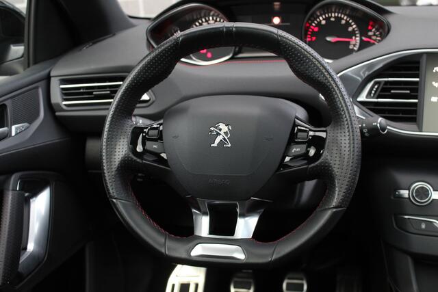 Peugeot 308 1.2 PureTech GT-line / Carplay / Camera / Keyless / N.A.P.