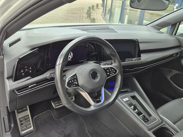 Volkswagen Golf 1.4 eHybrid GTE | SOH 93,6% Digitaal Dashboard | Leer | Stoel + Stuurverwarming + Stoelkoeling| Navigatie | Climate Control | Parkeersensoren