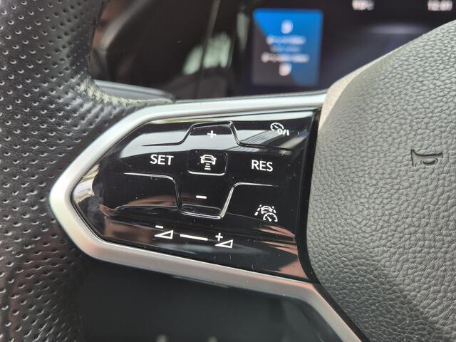 Volkswagen Golf 1.4 eHybrid GTE | SOH 93,6% Digitaal Dashboard | Leer | Stoel + Stuurverwarming + Stoelkoeling| Navigatie | Climate Control | Parkeersensoren
