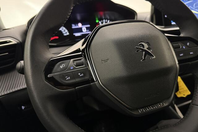 Peugeot 2008 1.2T Style 100pk | Parkeer Camera Achter | Navigatie | Privacy Glas Achter | Cruise Control | Full LED |  Lichtmetalen Velgen 16'' | Apple Carpla
