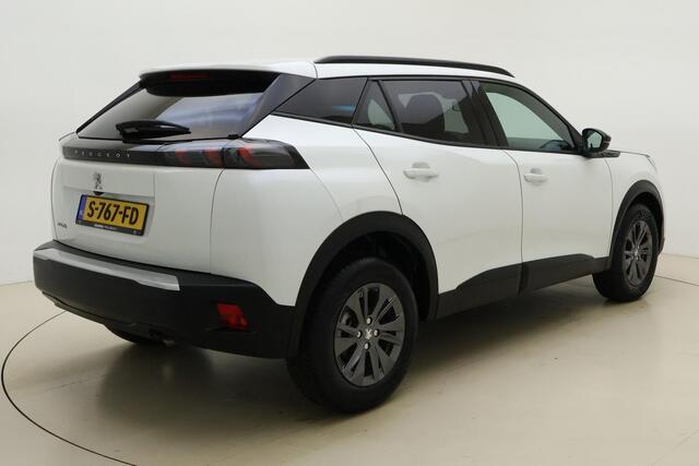 Peugeot 2008 1.2T Style 100pk | Parkeer Camera Achter | Navigatie | Privacy Glas Achter | Cruise Control | Full LED |  Lichtmetalen Velgen 16'' | Apple Carpla
