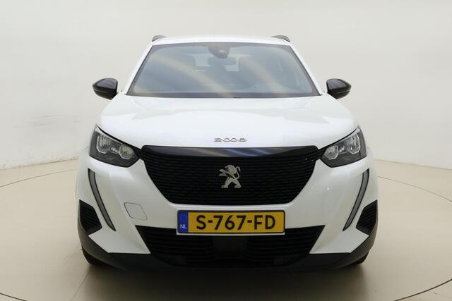 Peugeot 2008 1.2T Style 100pk | Parkeer Camera Achter | Navigatie | Privacy Glas Achter | Cruise Control | Full LED |  Lichtmetalen Velgen 16'' | Apple Carpla