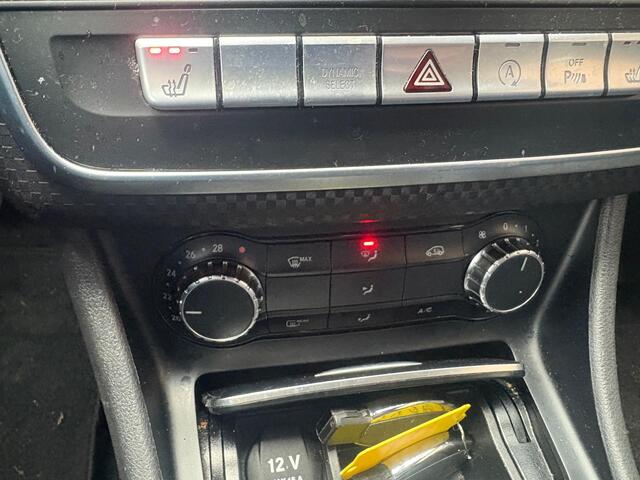 Mercedes-Benz A-Klasse 200 AMG Leer Automaat Camera Navi Stoelverw.