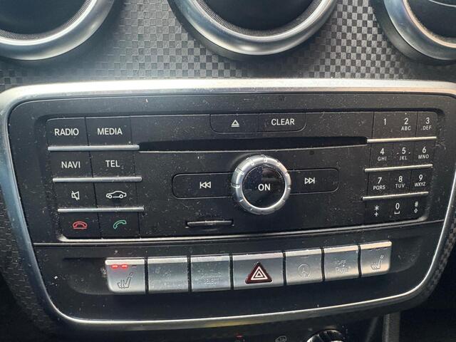 Mercedes-Benz A-Klasse 200 AMG Leer Automaat Camera Navi Stoelverw.