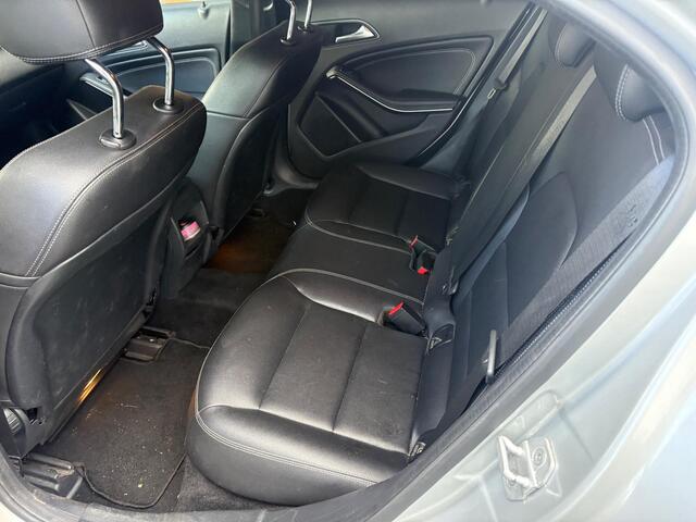 Mercedes-Benz A-Klasse 200 AMG Leer Automaat Camera Navi Stoelverw.