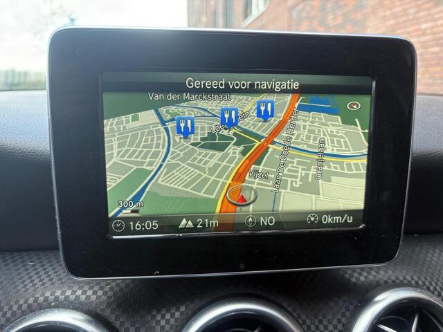 Mercedes-Benz A-Klasse 200 AMG Leer Automaat Camera Navi Stoelverw.