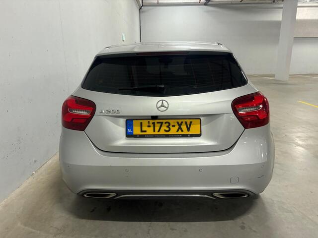 Mercedes-Benz A-Klasse 200 AMG Leer Automaat Camera Navi Stoelverw.