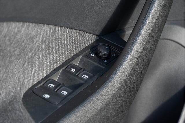 Skoda Scala 1.0 TSI Business Edition DSG | Navi | Camera | ACC | Dodehoek | Keyless | Elek. Achterklep | Stoel-Stuurverw.