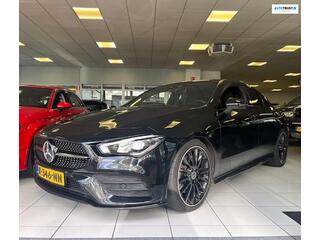 MERCEDES-BENZ CLA-KLASSE 200 d Premium Plus/AMG LINE/Panoramadak/Burmester/Camera//Sfeerverlichting/Virtual cockpit