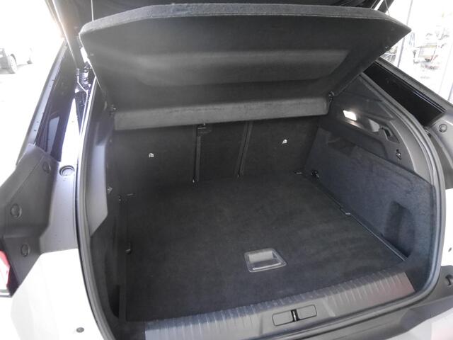 Peugeot 3008 1.2 Hybrid 136 GT | Stoel en stuurverwarming | Rondom Camera | Adaptive cruise control | Automaat | Keyless entry en start | Full led | Navigati