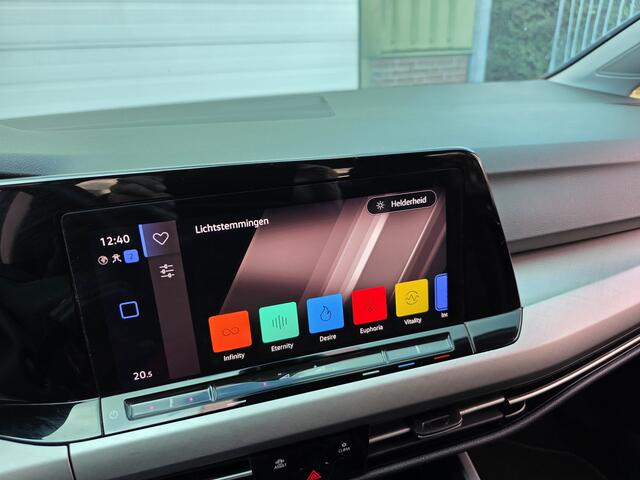 Volkswagen Golf 1.0 TSi, NL auto Carplay Digi Dash Spoilerset VAKANTIEGELD WEKEN