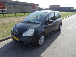 RENAULT GRAND MODUS 1.2-16V Authentique