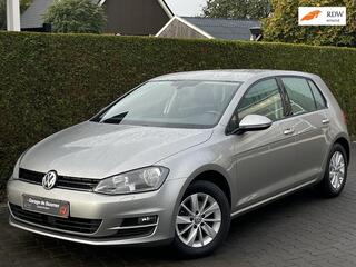 Volkswagen Golf VII