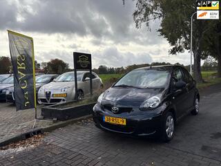 TOYOTA AYGO 1.0-12V NET FRISSE BEURT GEHAD MET VEEL..AIRCO,ELEKT PAKKET,CENTRALE DEURVERGRENDELING,5DRS,MET APK
