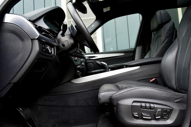 BMW X5 xDrive50i High Executive 7p. Rijklaarprijs-Garantie Panorama dak Leder Navigatie Head-up 20 Inch