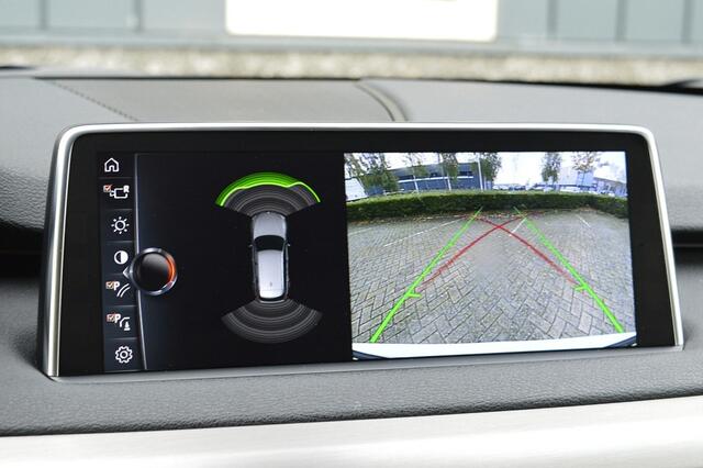 BMW X5 xDrive50i High Executive 7p. Rijklaarprijs-Garantie Panorama dak Leder Navigatie Head-up 20 Inch