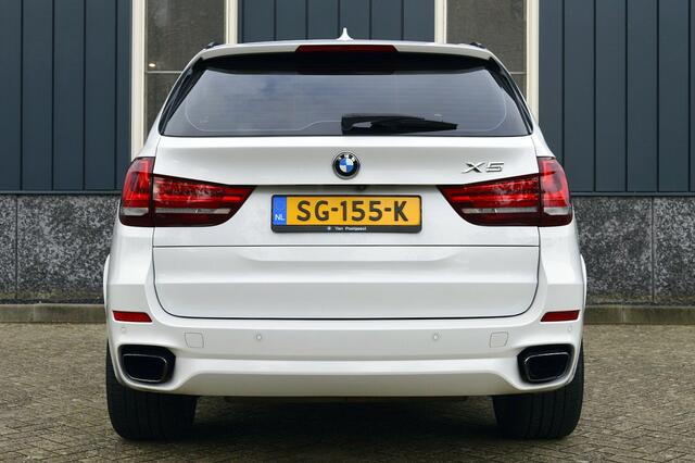 BMW X5 xDrive50i High Executive 7p. Rijklaarprijs-Garantie Panorama dak Leder Navigatie Head-up 20 Inch