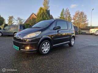 Peugeot 1007