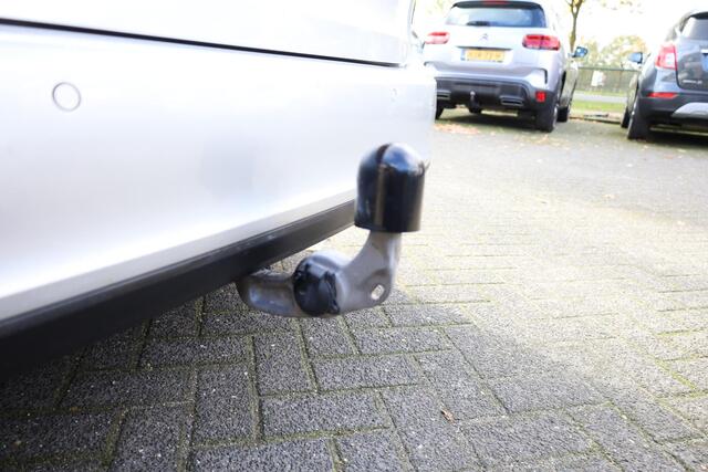 Volvo V90 2.0 T5 Momentum TREKHAAK-ELEC. STOELVERW. NAVI CITY-SAFETY ENZ.