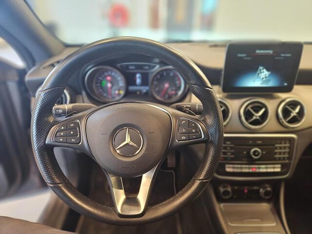 Mercedes-Benz CLA-Klasse 180 Automaat | Afn trekhaak | Carplay optie | Sportief | Luxe