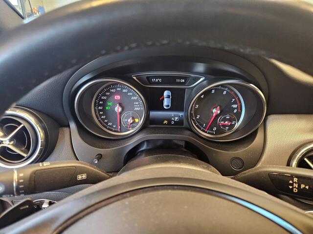Mercedes-Benz CLA-Klasse 180 Automaat | Afn trekhaak | Carplay optie | Sportief | Luxe