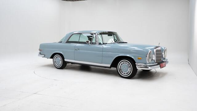 Mercedes-Benz 280 