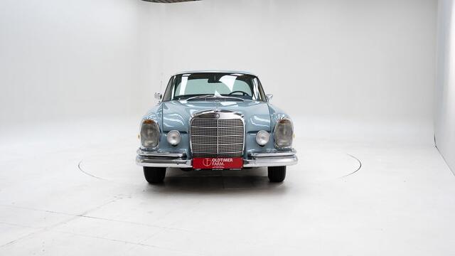 Mercedes-Benz 280 
