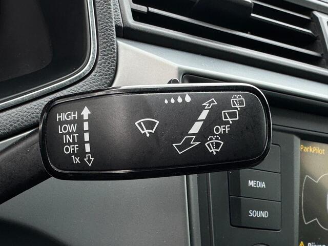 Seat Ibiza 1.0 TSI Style PDC VOOR & ACHTER / STOELVERWARMING / BLUETOOTH / ELEKTR. INKLAPB SPIEGELS