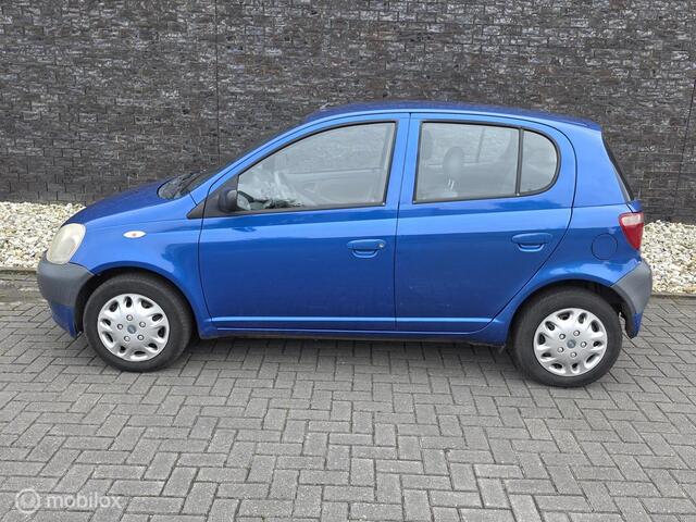Toyota Yaris 1.0-16V VVT-i Terra - e apk