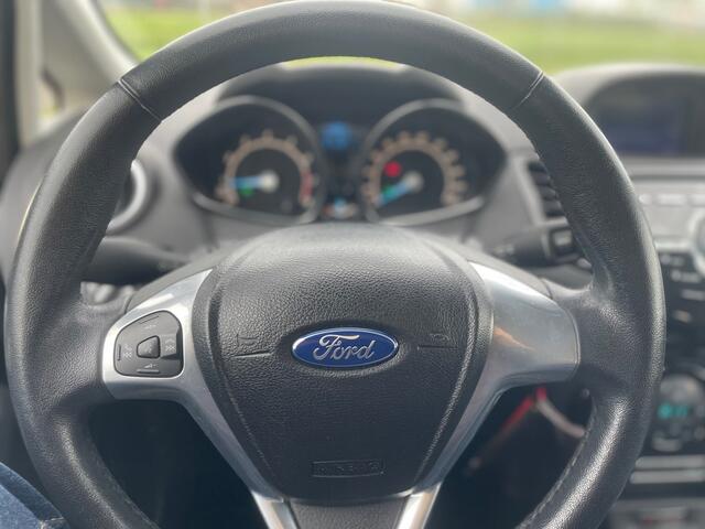 Ford Fiesta 1.6 Ti-VCT Titanium AUTOMAAT met 61765 km