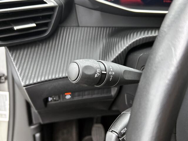 Peugeot 2008 100 PK Allure Pack | Rijklaar | Camera | Navigatie | 3D iCockpit |