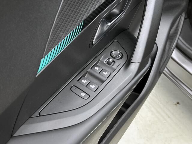 Peugeot 2008 100 PK Allure Pack | Rijklaar | Camera | Navigatie | 3D iCockpit |
