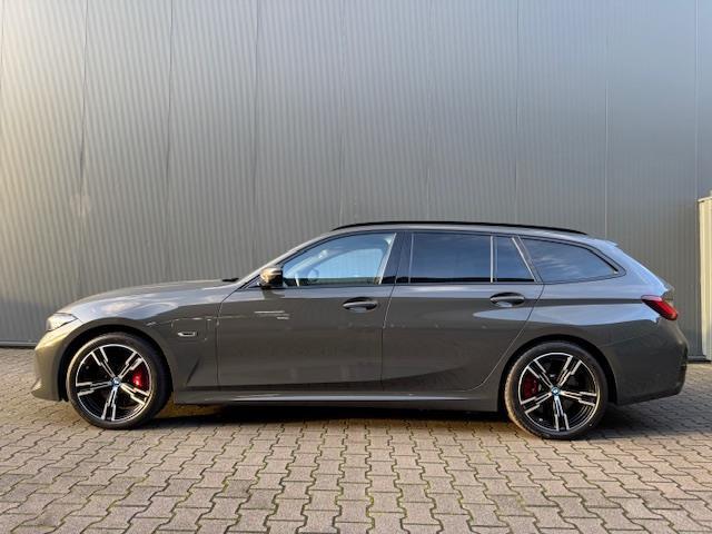 BMW 3-Serie Touring | Facelift | Full map navigatie 330e