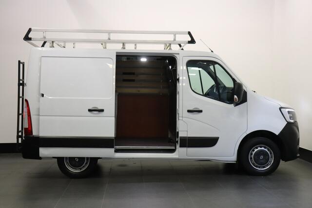 Renault Master 2.3 dCi 136PK EURO 6 - Airco - Cruise - Trekhaak - � 14.900,- Excl.