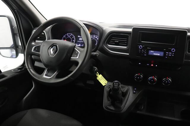 Renault Master 2.3 dCi 136PK EURO 6 - Airco - Cruise - Trekhaak - � 14.900,- Excl.