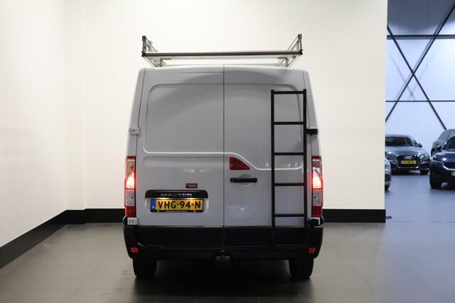 Renault Master 2.3 dCi 136PK EURO 6 - Airco - Cruise - Trekhaak - � 14.900,- Excl.