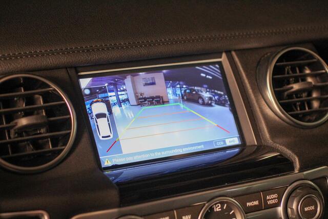 Land Rover Discovery SDV6 HSE Direct rijden als youngtimer