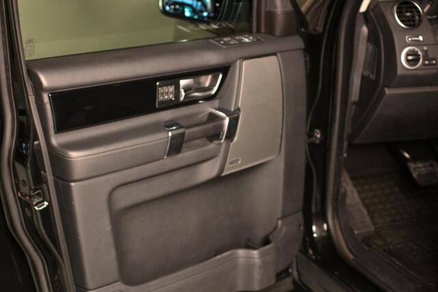 Land Rover Discovery SDV6 HSE Direct rijden als youngtimer