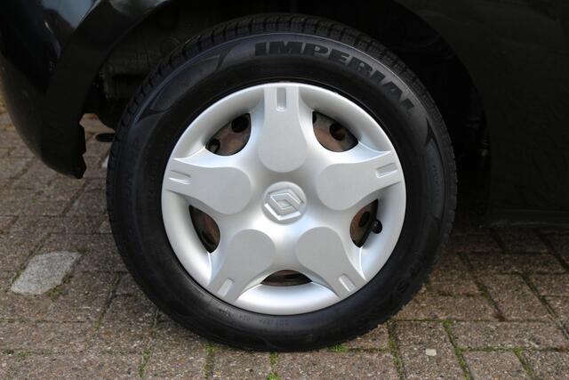 Renault Twingo 1.2 16V 75pk Parisienne | NL-auto | Airco | Elek. ramen | Radio | Stuurbekrachtiging | Centr. deurvergr. |