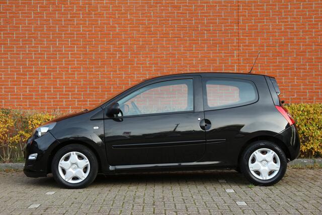Renault Twingo 1.2 16V 75pk Parisienne | NL-auto | Airco | Elek. ramen | Radio | Stuurbekrachtiging | Centr. deurvergr. |